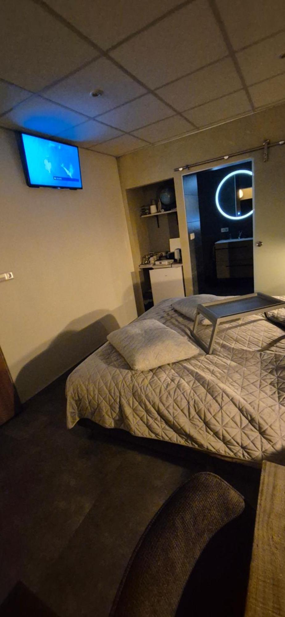 Homestay Superior Familiekamer 4 Personen Of Privekamer 2 Personen *